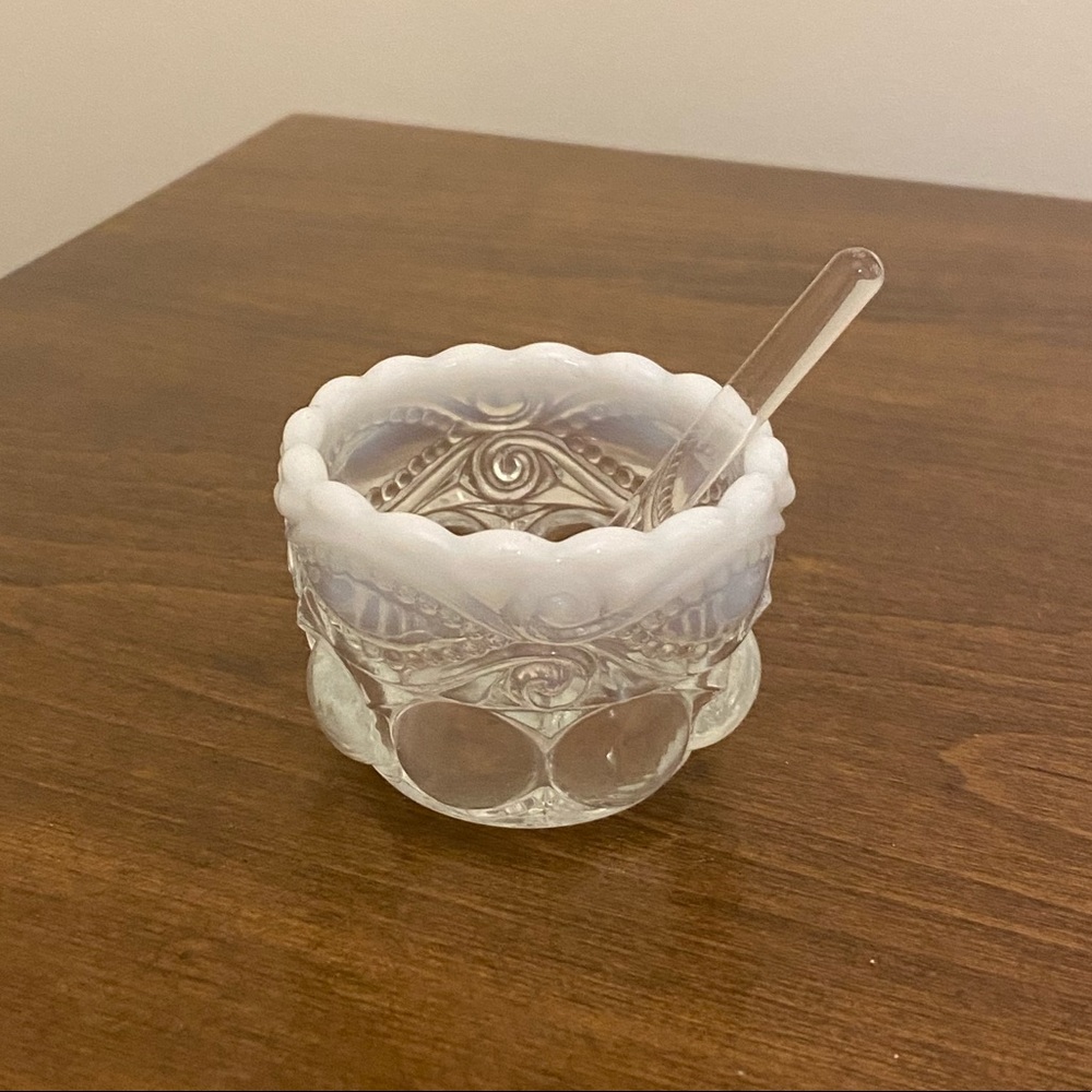 Crystal sugar bowl with spoon
